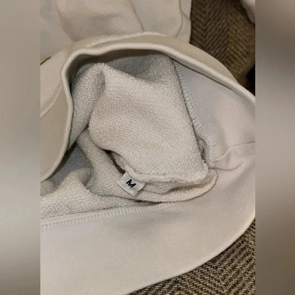 Billie Eilish THE WORLD TOUR Authentic Concert Hoodie Sweatshirt Adult Unisex M - Picture 8 of 14